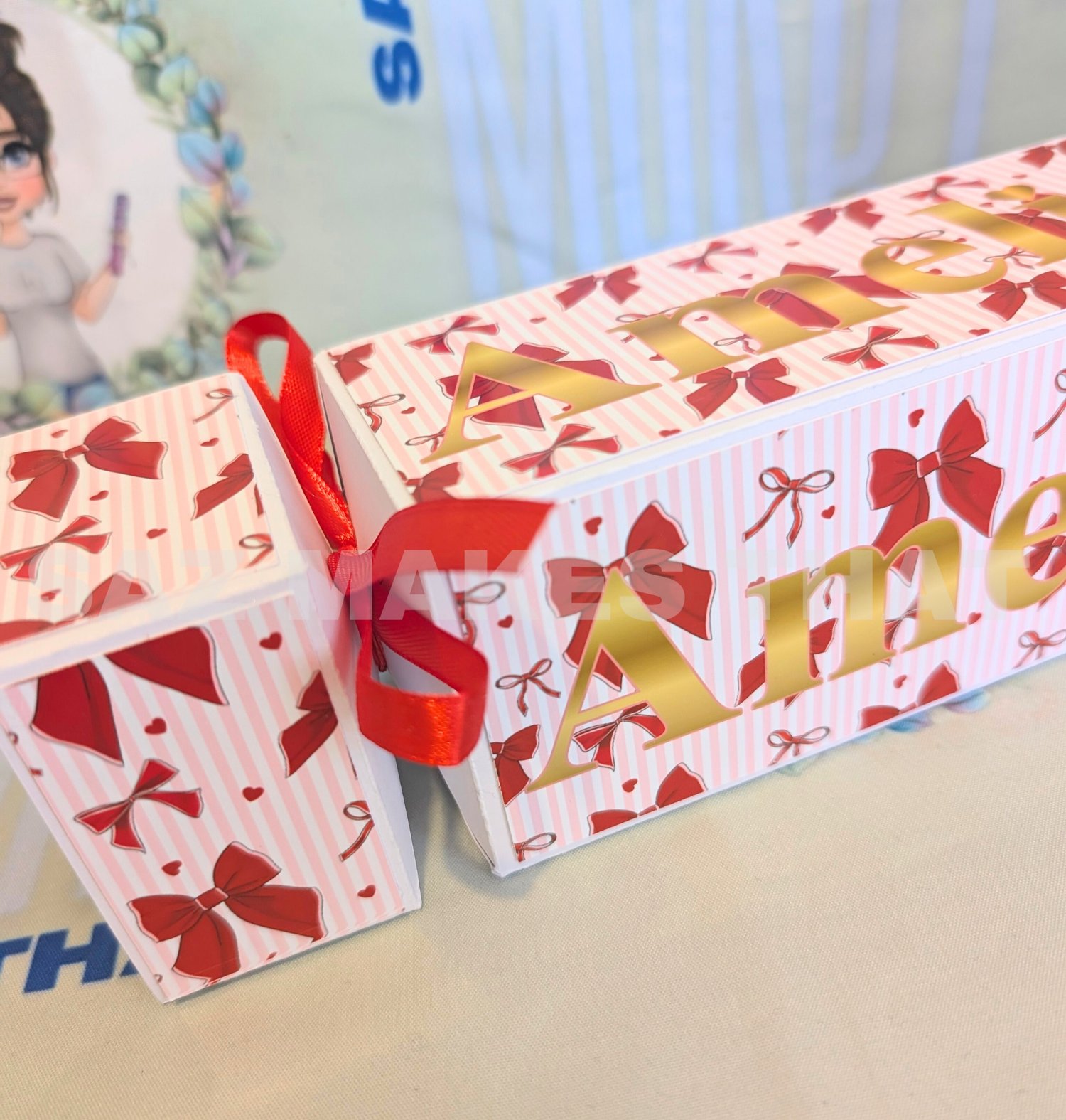 Christmas Cracker Gift Box - Payhip