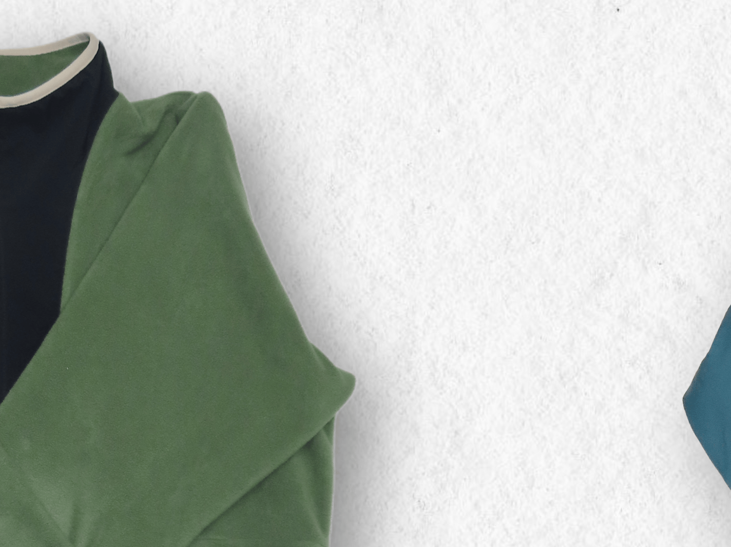 voyage, randonnée, backpack, sac à dos, Globe Seekers, The Globe Seekers, aventure, couple, équipement de voyage, matériel léger, vêtements de voyage, t-shirt, t-shirt mérinos, chemise, pull, polaire, veste, coupe-vent, doudoune, pantalon, short, legging, sous-vêtement, maillot de bain, pyjama, sac, sac à dos, banane, sac étanche, sac cabine, cube de rangement, trousse, accessoires, gourde, lampe, trousse de toilette, serviette microfibre, trousse médicale, adaptateur, batterie externe, appareil photo, DJI, drone, carnet, passeport, chapeau, lunettes, crème solaire, pharmacie de voyage, savon solide, brosse à dents, lessive, corde à linge, rangement, organisation sac à dos, backpackers, tour du monde, road trip, Asie, équipement essentiel, outdoor, confort, minimalisme, exploration, nature, liberté, vie nomade, couple voyageur