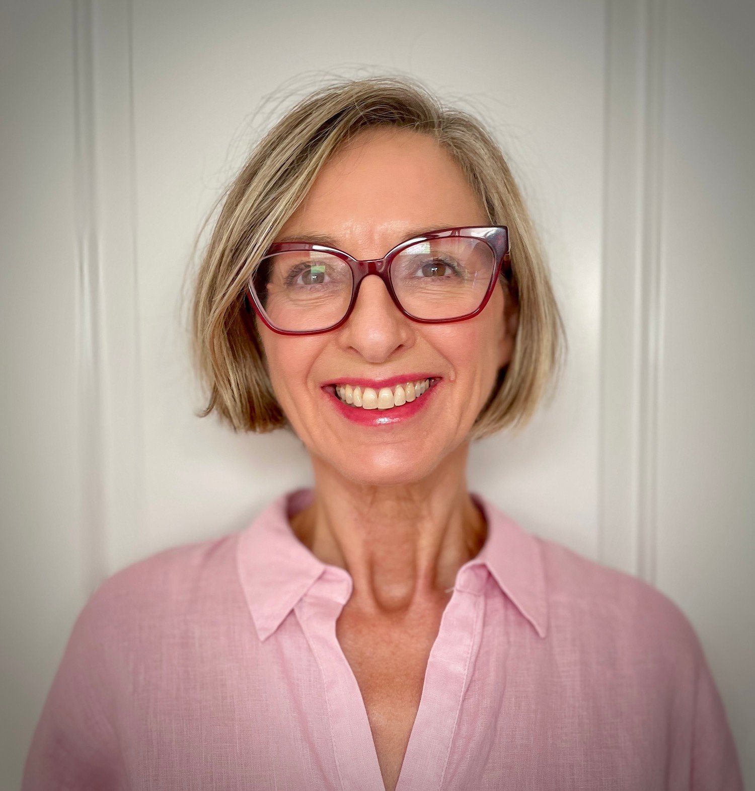 About Edwina Host and Creator of Blooming Curious