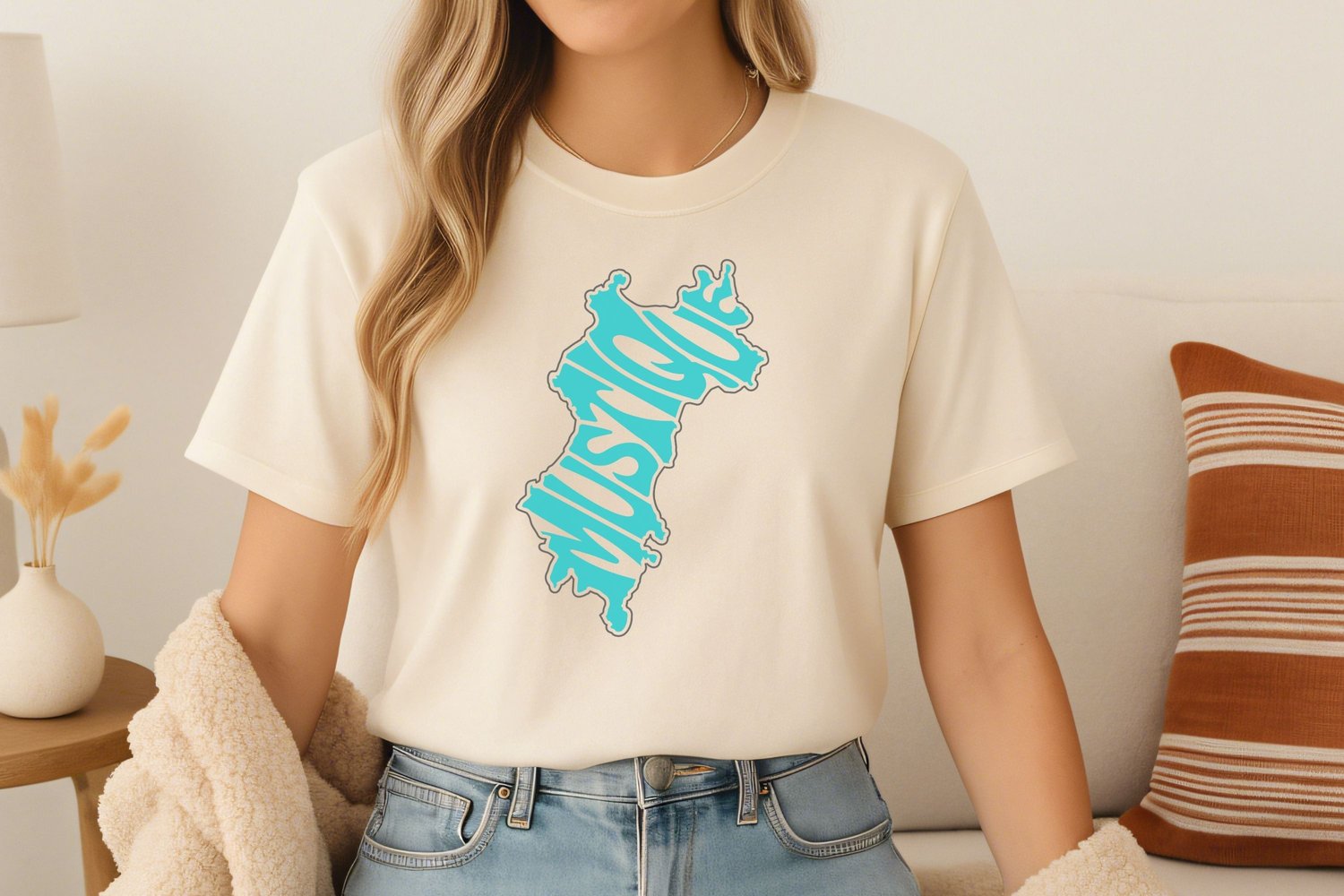 This design features the word Mustique creatively made into the shape of a this St. Vincent and the Grenadines island.