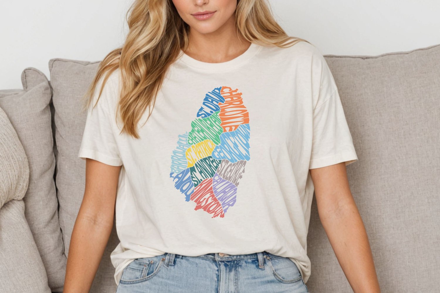 This design features the words ST. ANDREW, ST. DAVID, ST. GEORGE, ST. PATRICK, CHARLOTTE, GEORGETOWN, KINGSTOWN, LAYOU, BARROUALLIE, CHATEAUBELAIR, CALLIAQUA creatively made in the shape of Saint Vincent island.