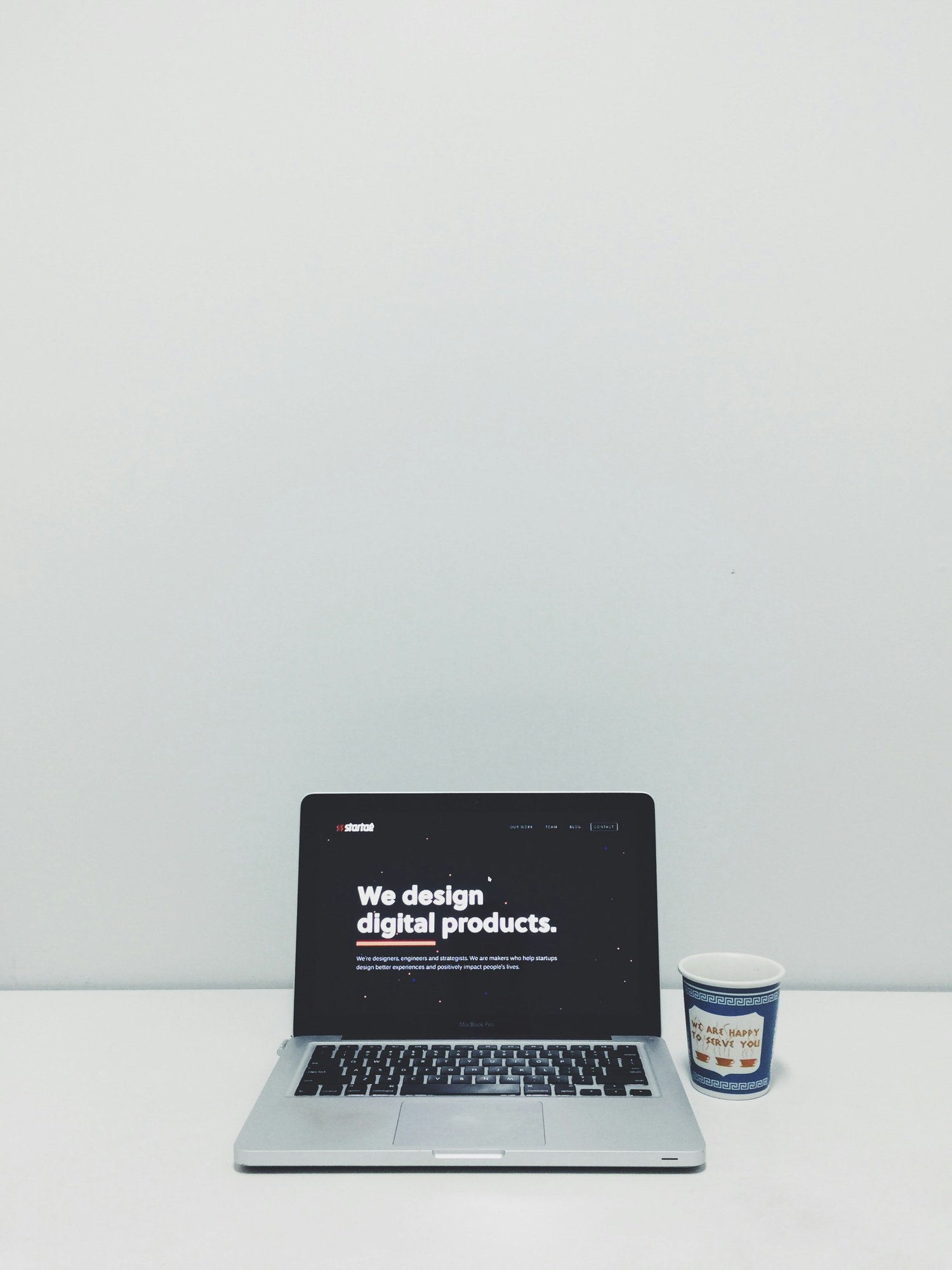https://unsplash.com/photos/macbook-pro-beside-white-and-blue-plastic-cup-pfhTgPjkrV4?utm_source=unsplash&utm_medium=referral&utm_content=creditShareLink