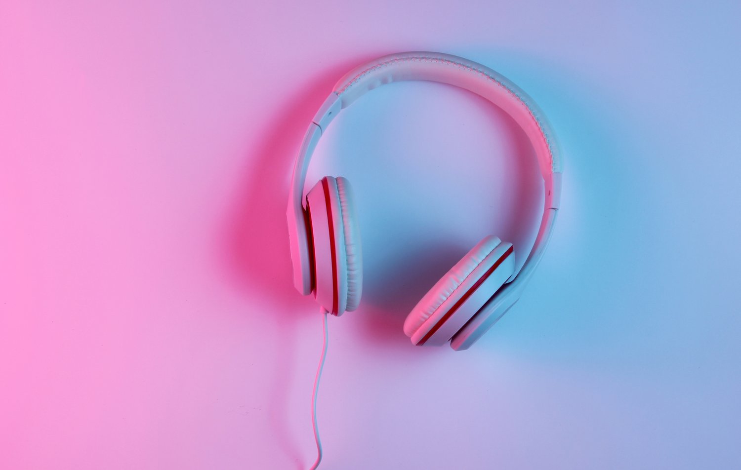 hearing loss hearing damage headphones in ears over ears wired wireless earbuds training dna brain