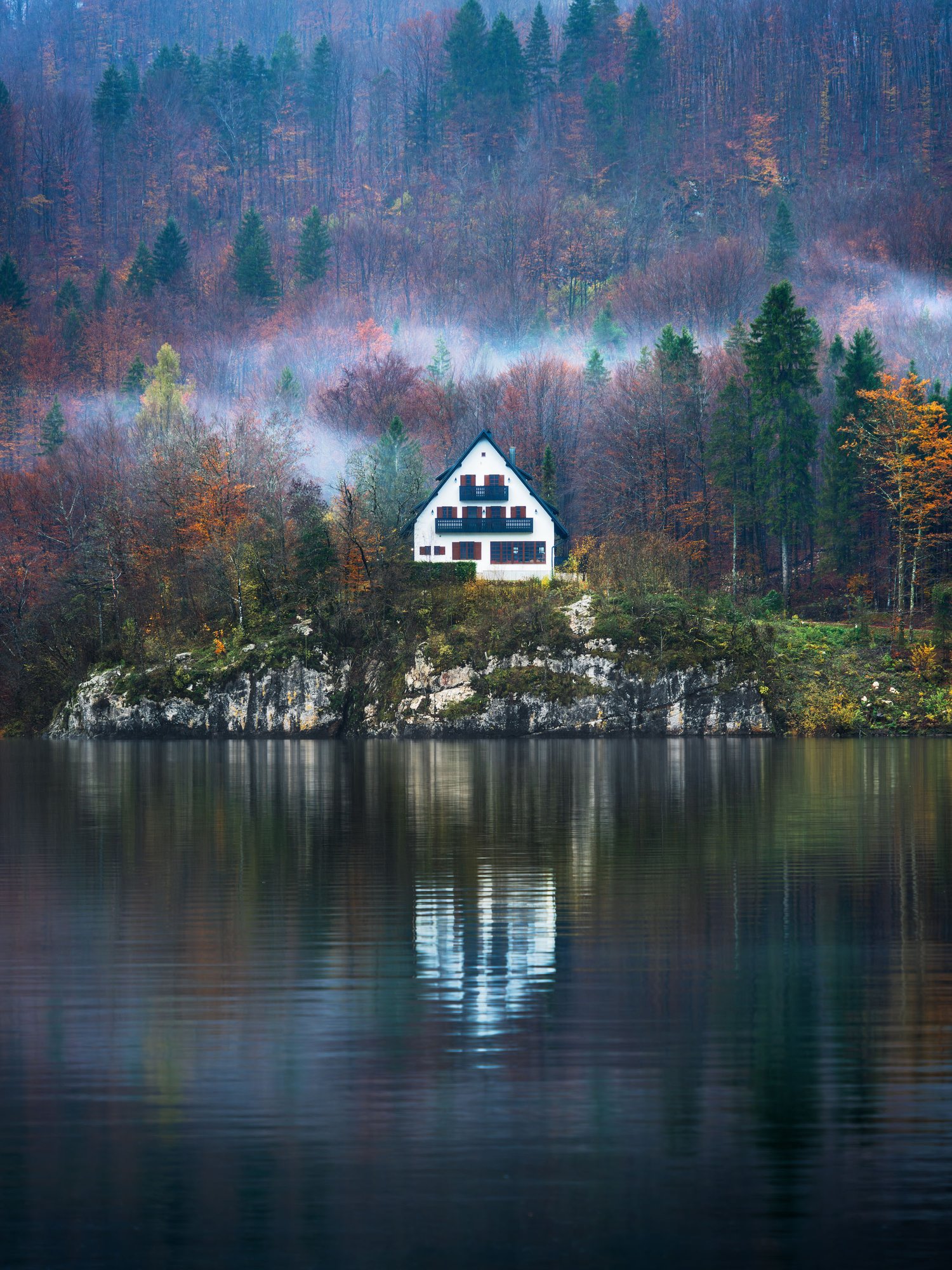 Lake Bohinj 2025 house reflection autumn fog moody landscape photography house