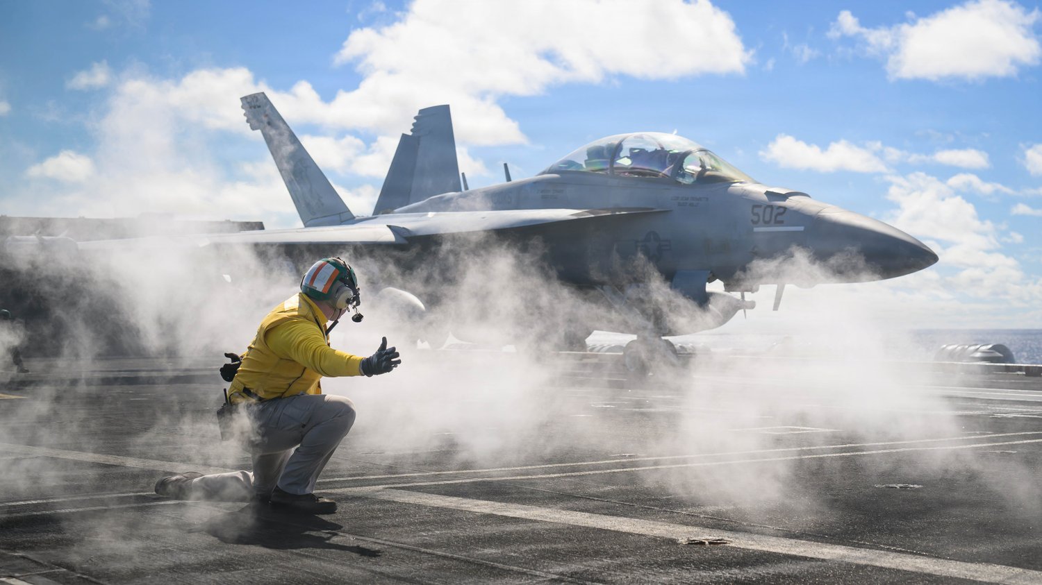 Best wallpaper and background, picture, video, news, Military, Aircraft, Jet Aircraft, Jet Fighter, F-14 Tomcat, F-15 Strike Eagle, F/A-18 Super Hornet, C-130 Hercules, Airborne, F-22 Raptor, AWACS, Military picture, Military video, Aviation, Boeing, Airb