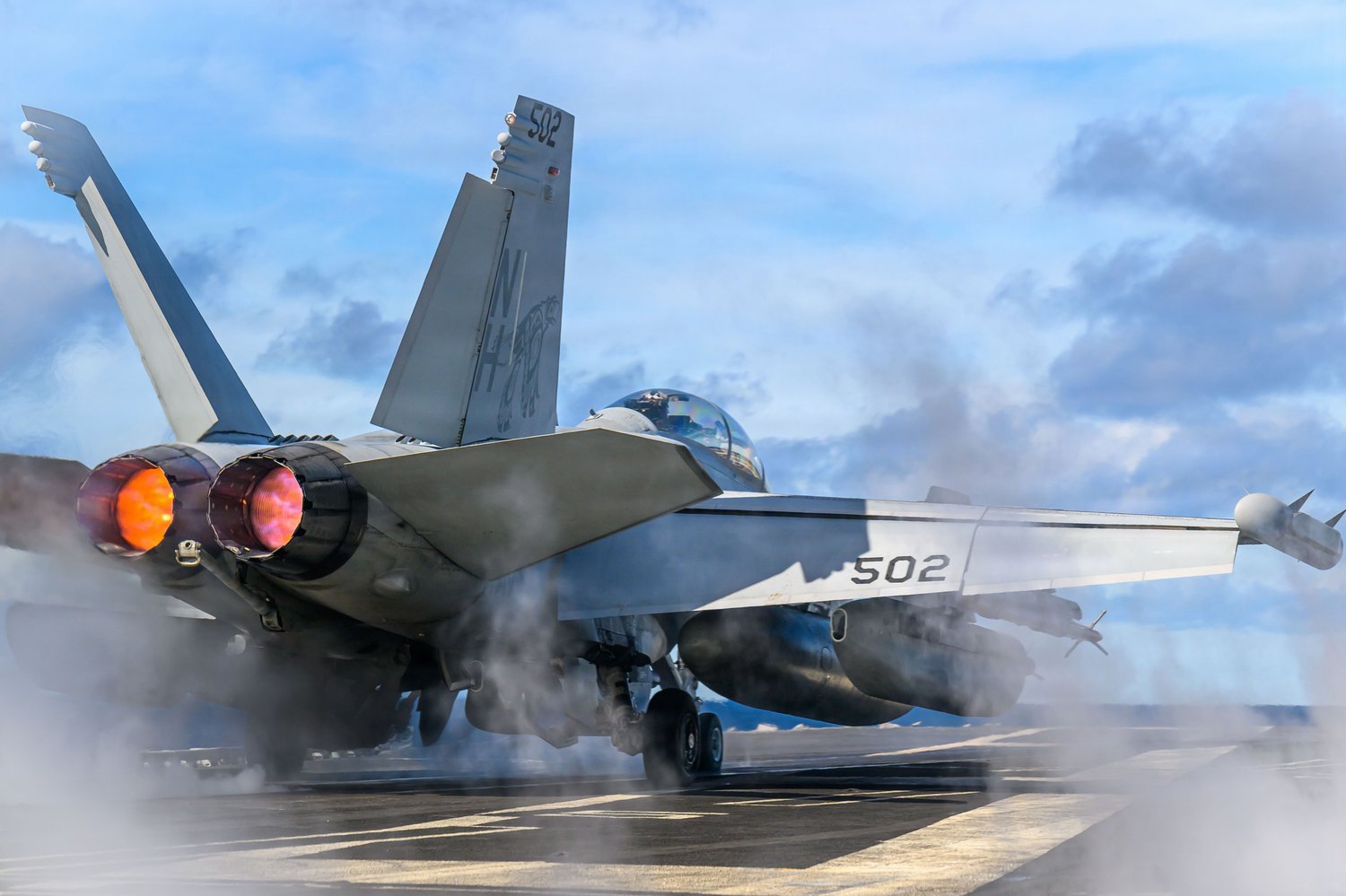 Best wallpaper and background, picture, video, news, Military, Aircraft, Jet Aircraft, Jet Fighter, F-14 Tomcat, F-15 Strike Eagle, F/A-18 Super Hornet, C-130 Hercules, Airborne, F-22 Raptor, AWACS, Military picture, Military video, Aviation, Boeing, Airb