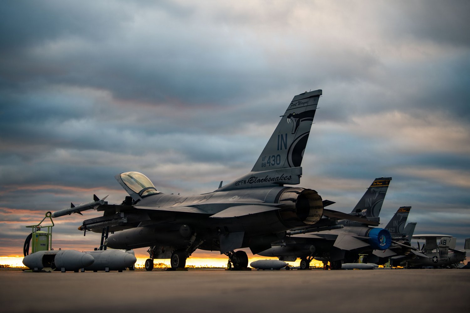 Best wallpaper and background, picture, video, news, Military, Aircraft, Jet Aircraft, Jet Fighter, F-14 Tomcat, F-15 Strike Eagle, F/A-18 Super Hornet, C-130 Hercules, Airborne, F-22 Raptor, AWACS, Military picture, Military video, Aviation, Boeing, Airb