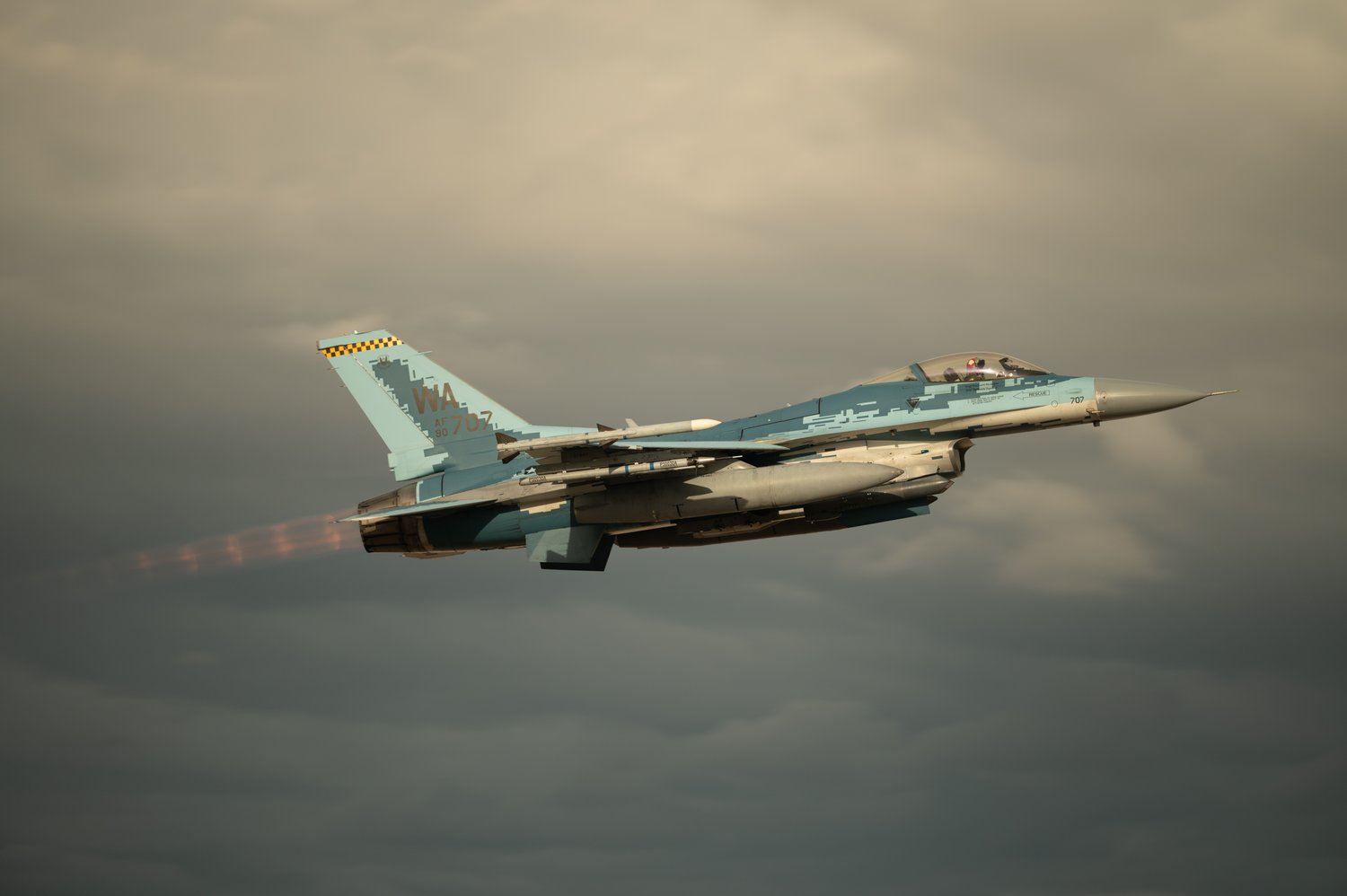Best wallpaper and background, picture, video, news, Military, Aircraft, Jet Aircraft, Jet Fighter, F-14 Tomcat, F-15 Strike Eagle, F/A-18 Super Hornet, C-130 Hercules, Airborne, F-22 Raptor, AWACS, Military picture, Military video, Aviation, Boeing, Airb