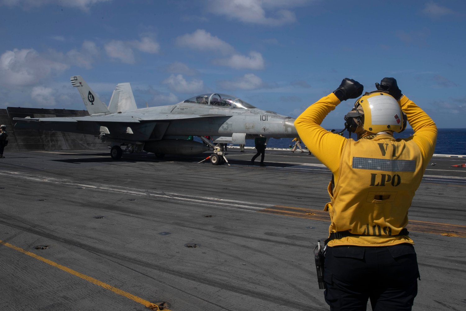 Best wallpaper and background, picture, video, news, Military, Aircraft, Jet Aircraft, Jet Fighter, F-14 Tomcat, F-15 Strike Eagle, F/A-18 Super Hornet, C-130 Hercules, Airborne, F-22 Raptor, AWACS, Military picture, Military video, Aviation, Boeing, Airb