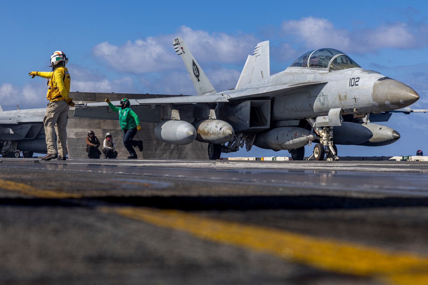 Best wallpaper and background, picture, video, news, Military, Aircraft, Jet Aircraft, Jet Fighter, F-14 Tomcat, F-15 Strike Eagle, F/A-18 Super Hornet, C-130 Hercules, Airborne, F-22 Raptor, AWACS, Military picture, Military video, Aviation, Boeing, Airb
