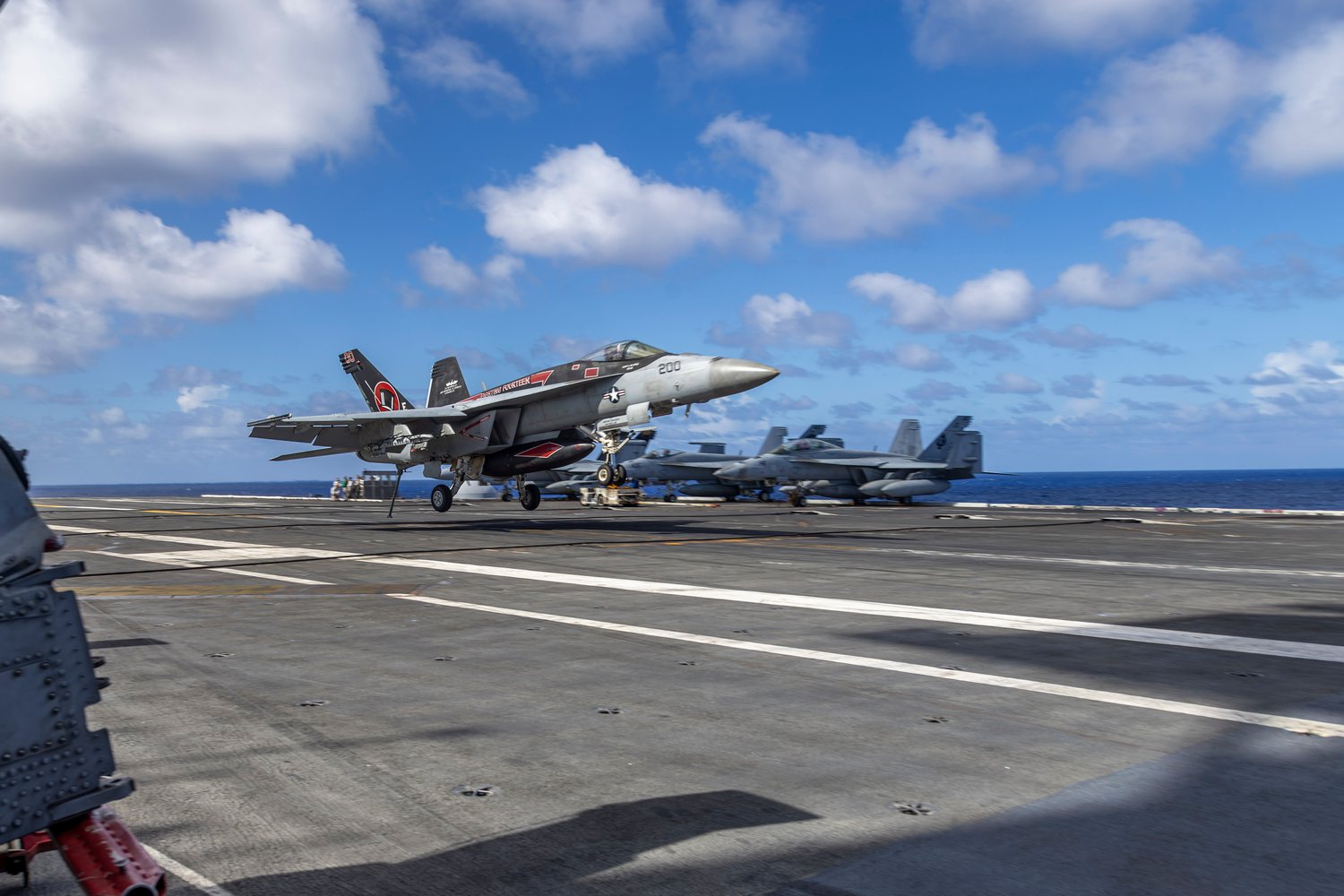 Best wallpaper and background, picture, video, news, Military, Aircraft, Jet Aircraft, Jet Fighter, F-14 Tomcat, F-15 Strike Eagle, F/A-18 Super Hornet, C-130 Hercules, Airborne, F-22 Raptor, AWACS, Military picture, Military video, Aviation, Boeing, Airb
