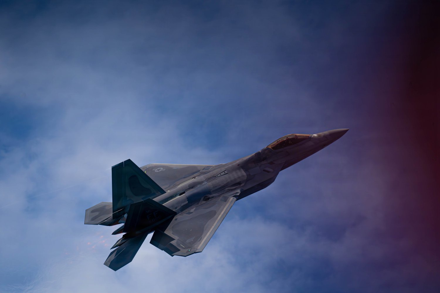 Best wallpaper and background, picture, video, news, Military, Aircraft, Jet Aircraft, Jet Fighter, F-14 Tomcat, F-15 Strike Eagle, F/A-18 Super Hornet, C-130 Hercules, Airborne, F-22 Raptor, AWACS, Military picture, Military video, Aviation, Boeing, Airb
