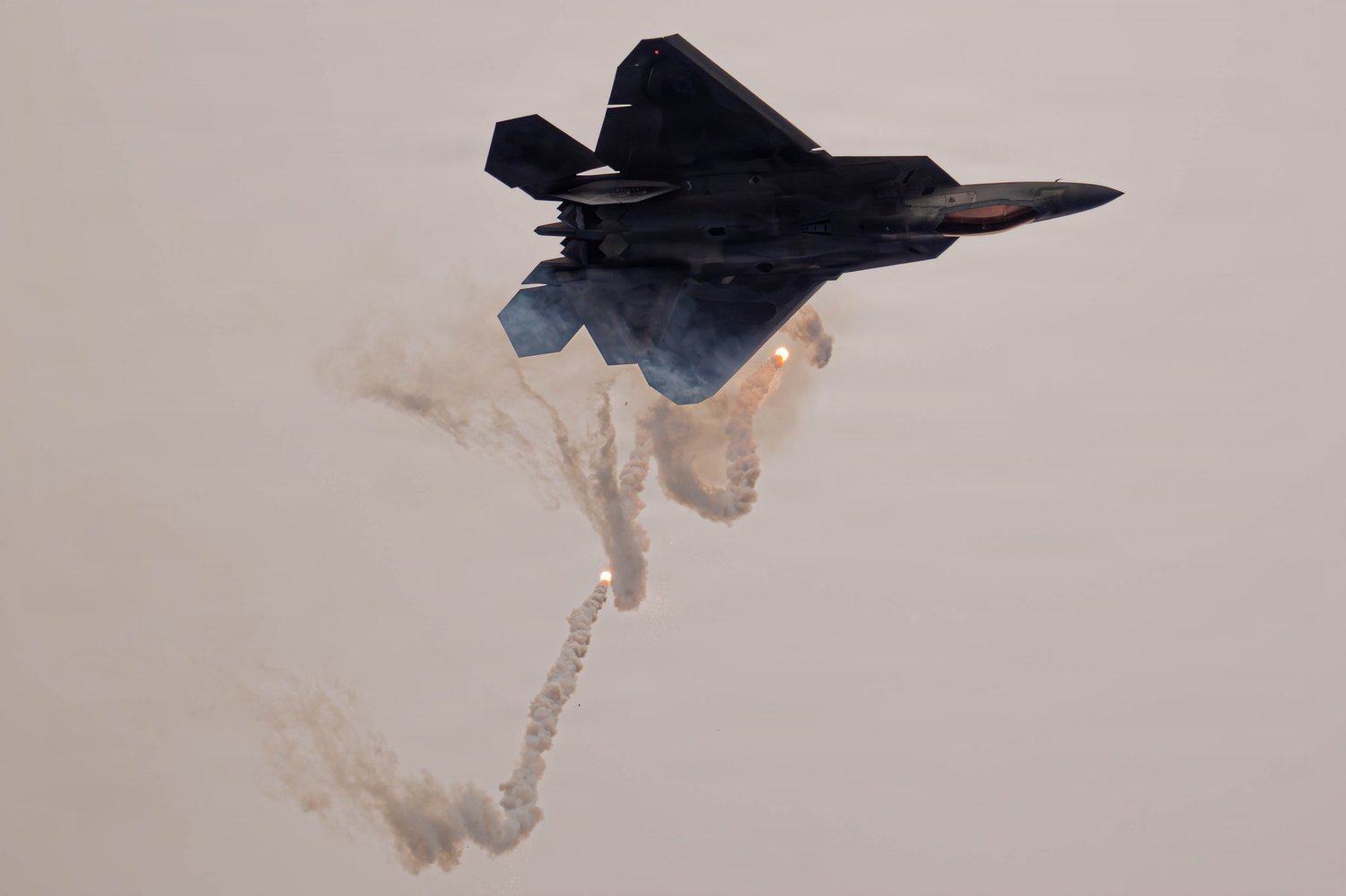 Best wallpaper and background, picture, video, news, Military, Aircraft, Jet Aircraft, Jet Fighter, F-14 Tomcat, F-15 Strike Eagle, F/A-18 Super Hornet, C-130 Hercules, Airborne, F-22 Raptor, AWACS, Military picture, Military video, Aviation, Boeing, Airb
