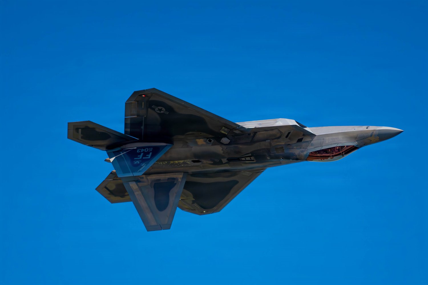 Best wallpaper and background, picture, video, news, Military, Aircraft, Jet Aircraft, Jet Fighter, F-14 Tomcat, F-15 Strike Eagle, F/A-18 Super Hornet, C-130 Hercules, Airborne, F-22 Raptor, AWACS, Military picture, Military video, Aviation, Boeing, Airb