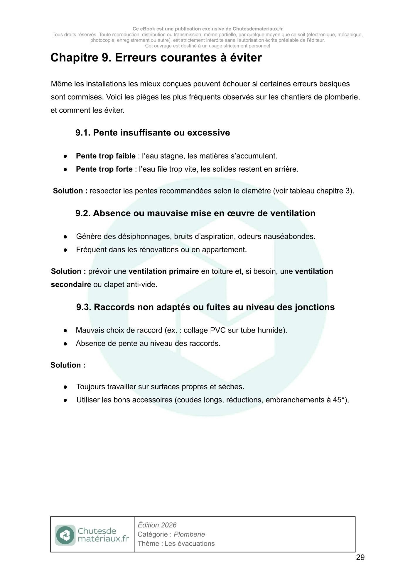 Page du guide expliquant les erreurs courantes en plomberie liées aux pentes, à la ventilation et aux raccords des évacuations d’eaux usées.
