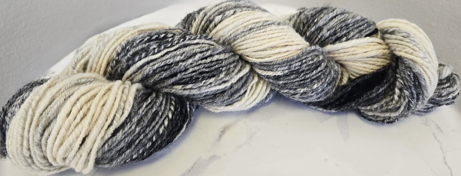 gradient wool skein