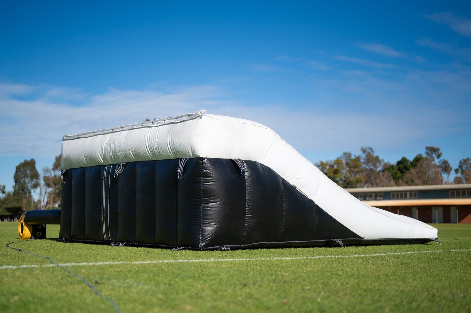 mtb-bmx-rider-jumping-inflatable-airbag-lander.jpg