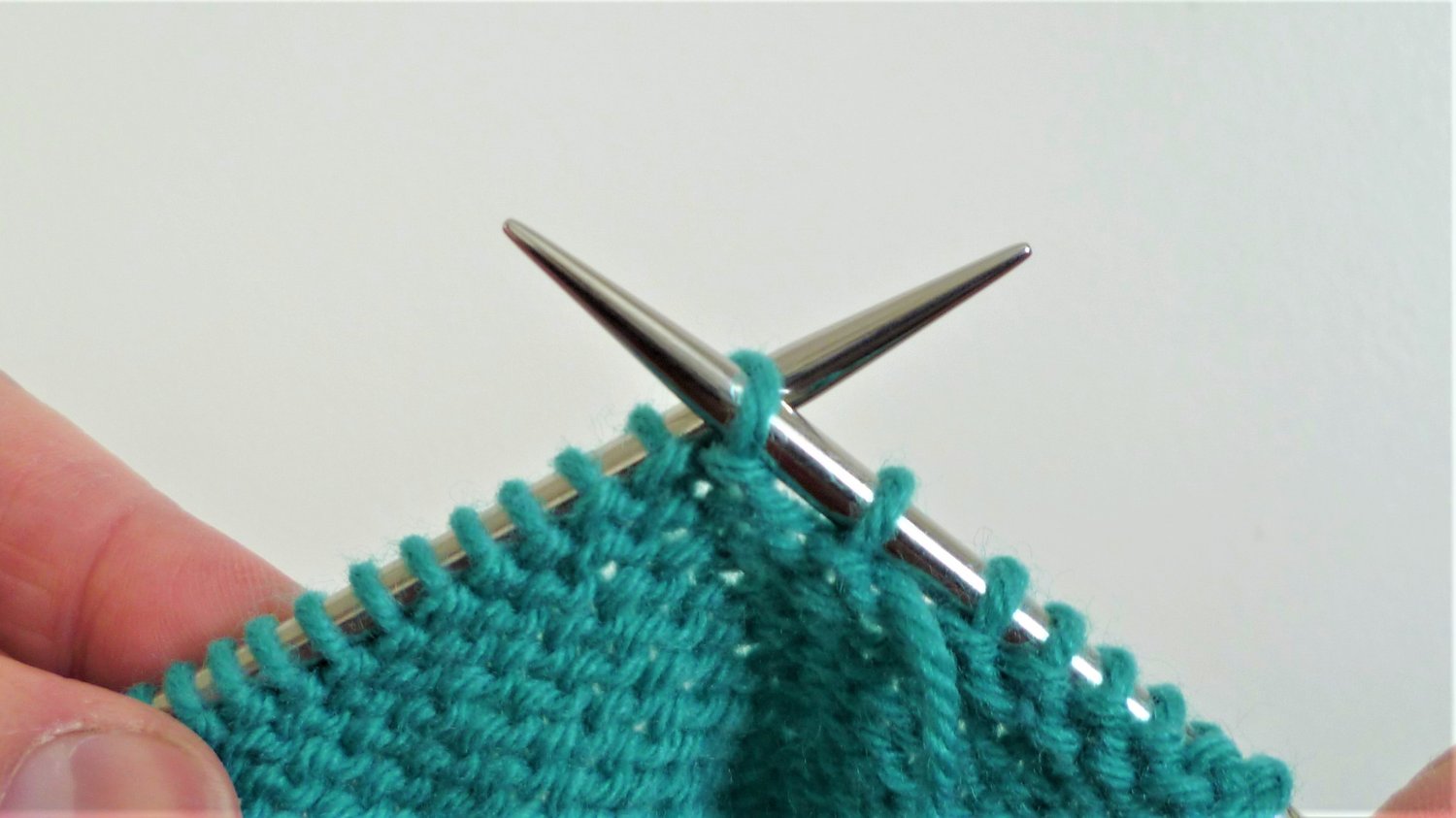 Wrap Around Rows How to: Wrap and turn short rows