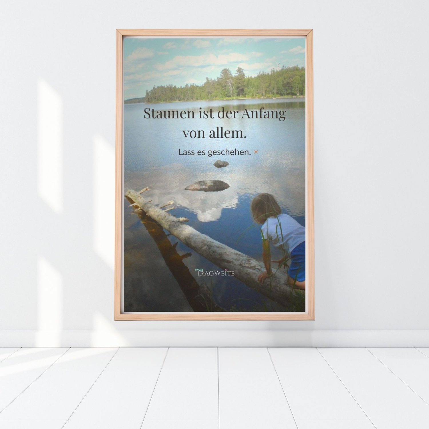 Druckbares Foto-Poster Boden Holzrahmen – Staunen ist der Anfang, Tragweite