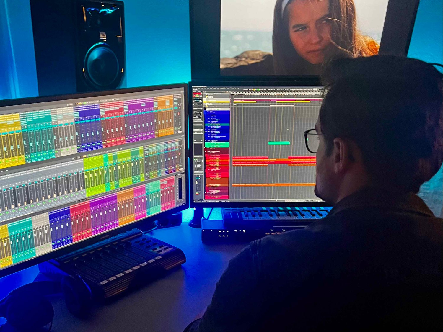 Milo Paulus working in the studio
