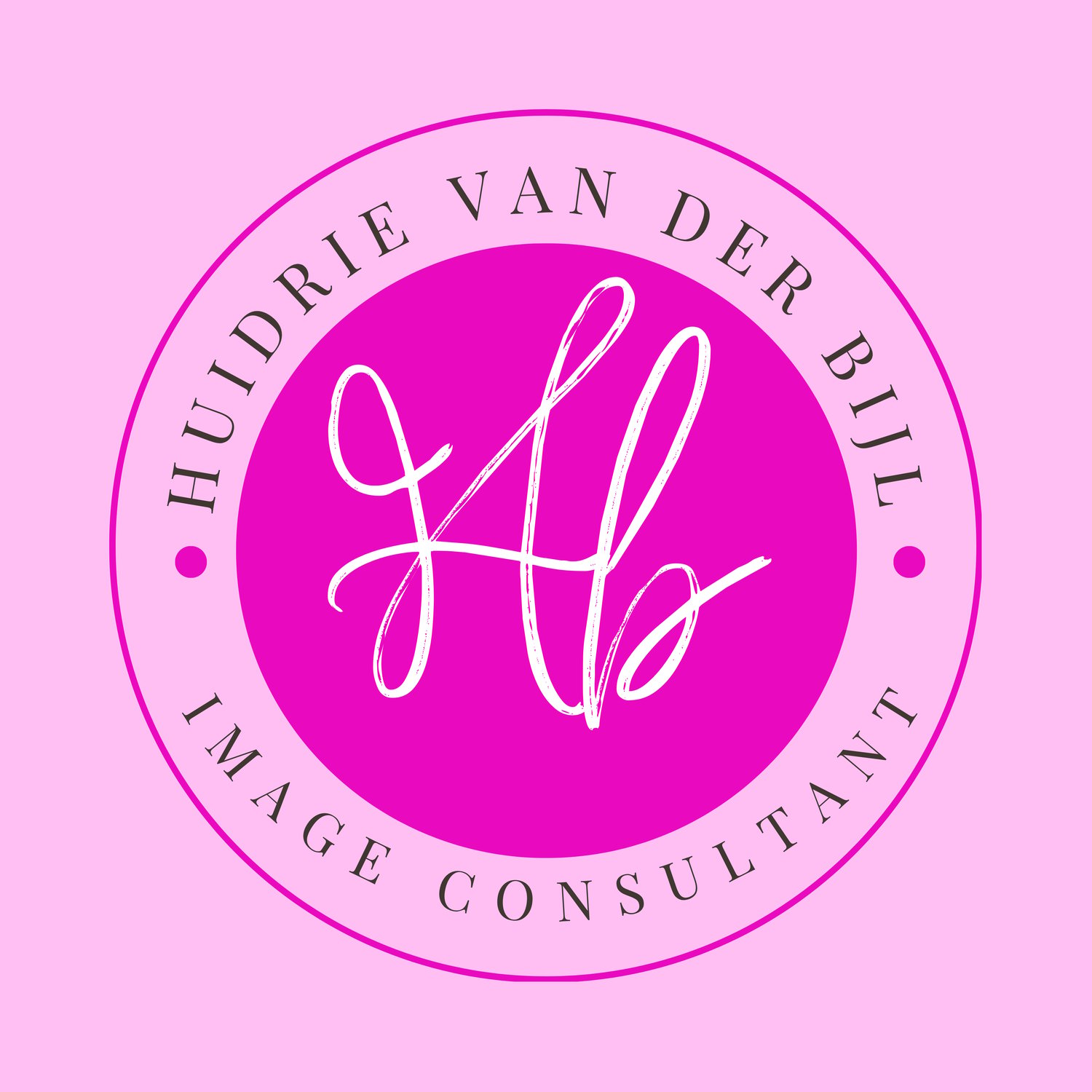 Huidrie van der Bijl Image Consultant helping woman build confidence through personal style and colour analysis..