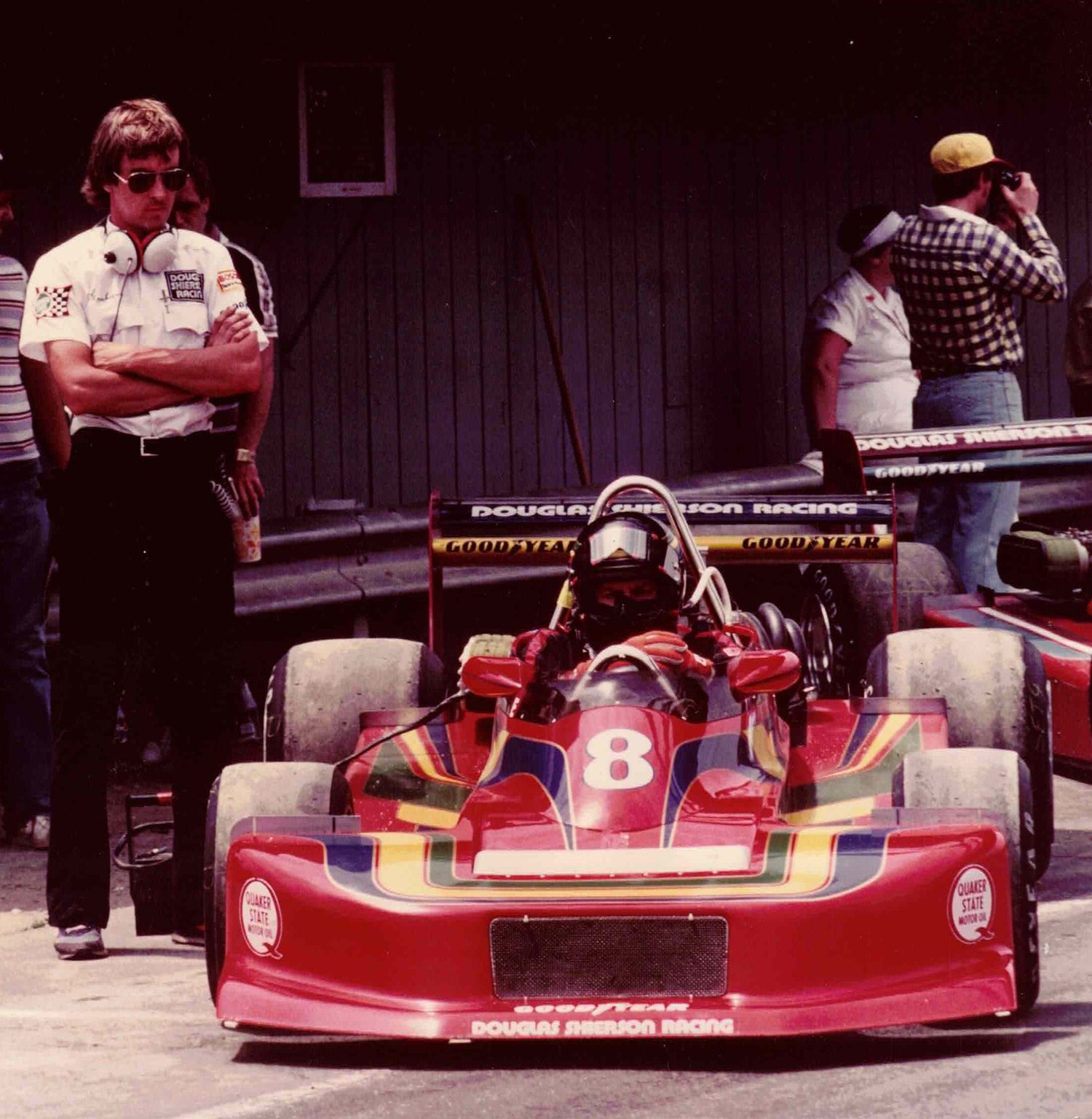 G. Scott (left) on Douglas Shierson Racing Team (1980) Photo: M. Sprowle