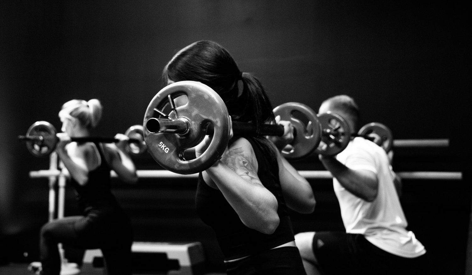 How to Build Strength Without Bulking