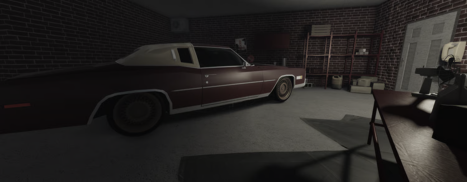 Secondary garage with tied character and workshop equipment