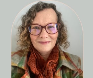 Image of Debbie Dean