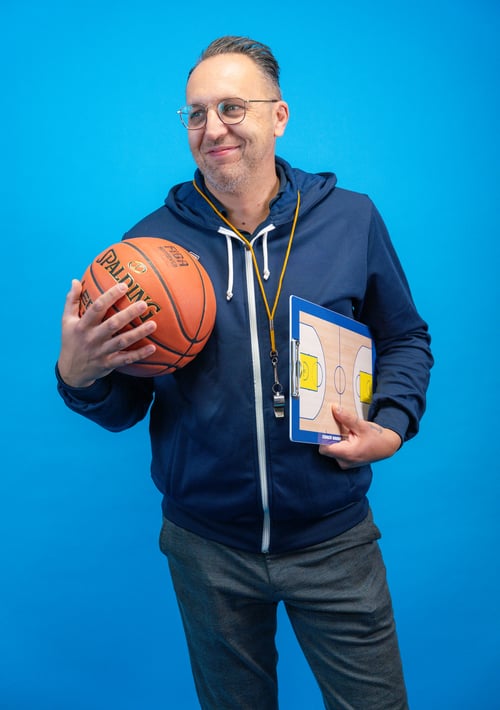 Basketball coach selling basketball content, books, e-books, tips, practice sheets