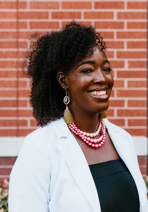 Portrait of Megan Craig, MSN, APRN, FNP-C, founder of Light the Way Nursing Prep, a nurse practitioner and nursing tutor dedicated to supporting nursing students through clear, compassionate education.