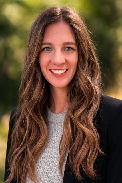 Headshot, professional brander, branding, design, small business, women owned, SEO builder