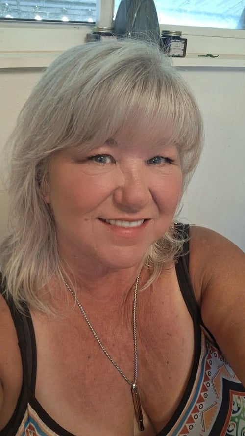 A grieving mother carrying my grief, whike helping you carry yours