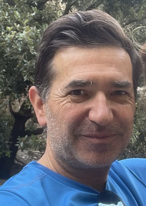 Olivier Aubert, généalogiste en Auvergne, spécialiste du Cantal et de la Corrèze