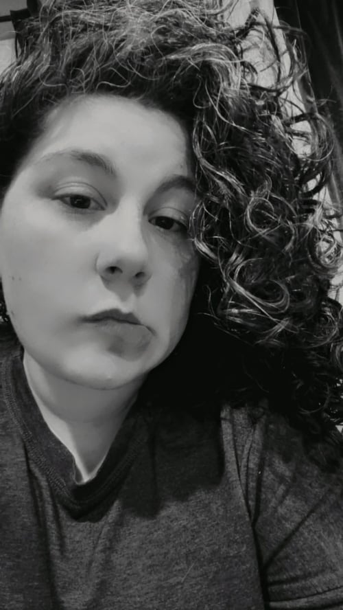 Author Ria Vargas