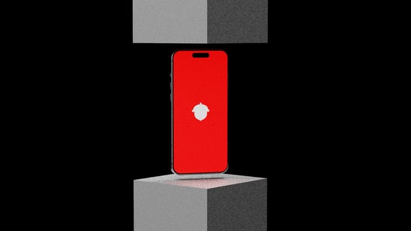 iPhone Mobile Mockup #011 — Editable Blender Source | 5 Camera Angles