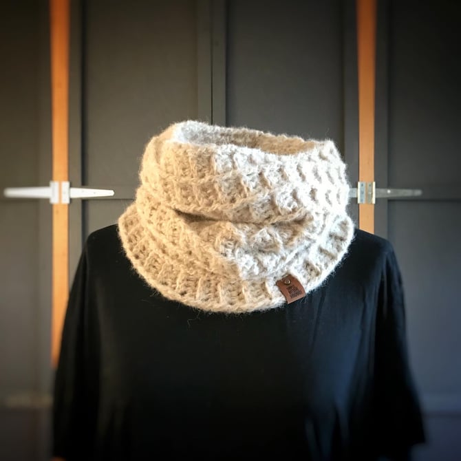 Off Grid Cowl crochet pattern - Payhip