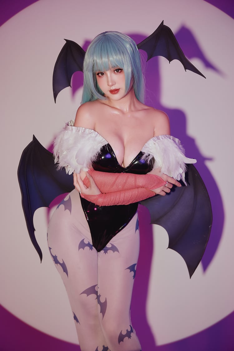 Morrigan - Darkstalkers Cosplay