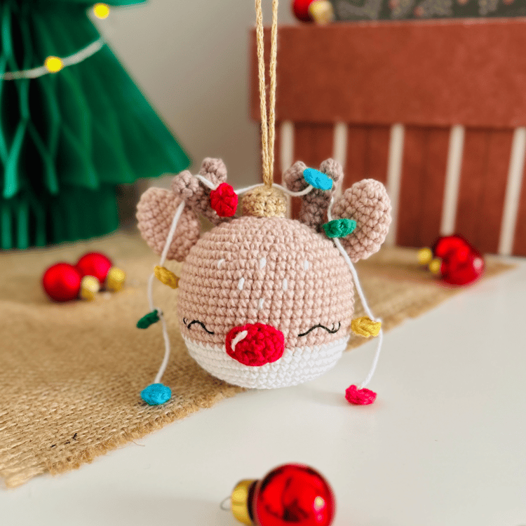 Free Rudolph Reindeer Christmas Amigurumi Crochet Pattern