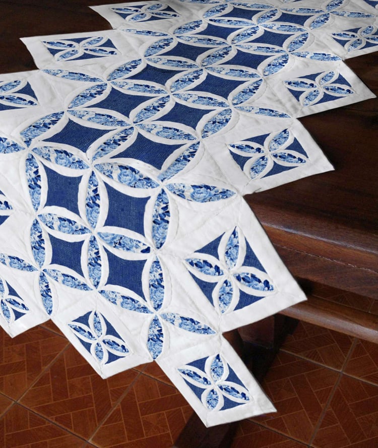 Window Shutter Table Runner Cathedral Window Quilts Patterns - Cathedral Window Runners/Toppers