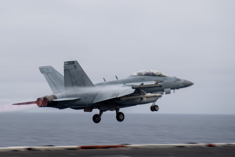 Best wallpaper and background, picture, video, news, Military, Aircraft, Jet Aircraft, Jet Fighter, F-14 Tomcat, F-15 Strike Eagle, F/A-18 Super Hornet, C-130 Hercules, Airborne, F-22 Raptor, AWACS, Military picture, Military video, Aviation, Boeing, Airb