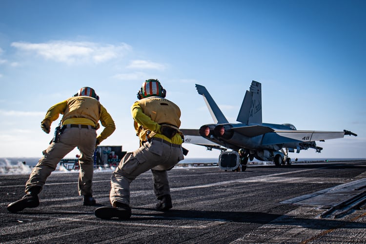 Best wallpaper and background, picture, video, news, Military, Aircraft, Jet Aircraft, Jet Fighter, F-14 Tomcat, F-15 Strike Eagle, F/A-18 Super Hornet, C-130 Hercules, Airborne, F-22 Raptor, AWACS, Military picture, Military video, Aviation, Boeing, Airb