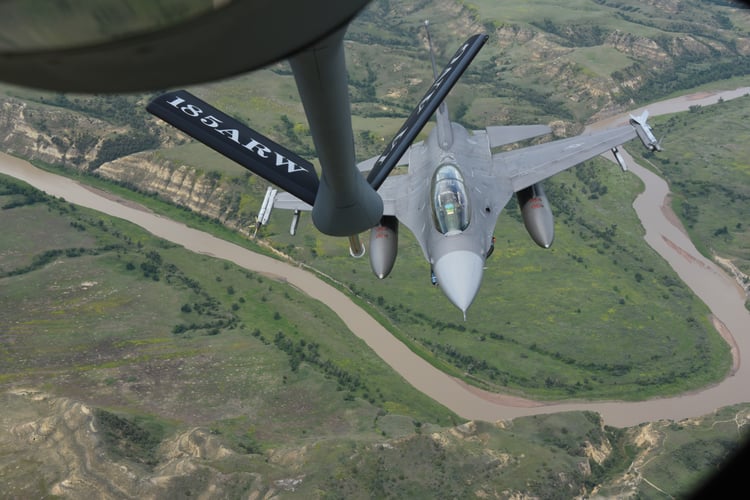 Best wallpaper and background, picture, video, news, Military, Aircraft, Jet Aircraft, Jet Fighter, F-14 Tomcat, F-15 Strike Eagle, F/A-18 Super Hornet, C-130 Hercules, Airborne, F-22 Raptor, AWACS, Military picture, Military video, Aviation, Boeing, Airb