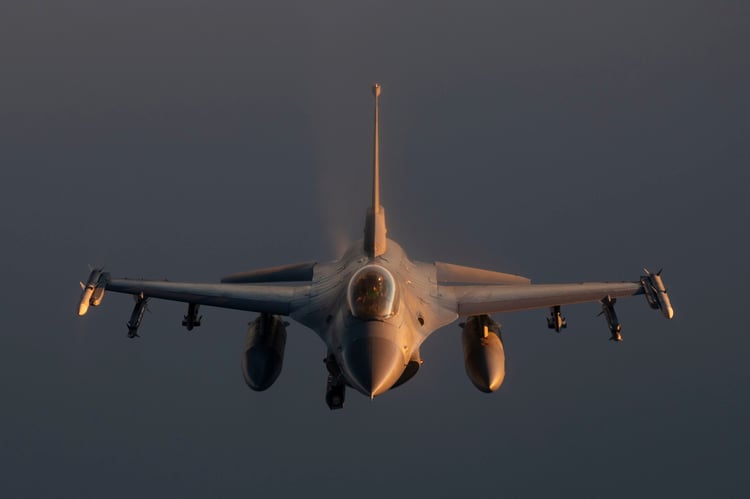 Best wallpaper and background, picture, video, news, Military, Aircraft, Jet Aircraft, Jet Fighter, F-14 Tomcat, F-15 Strike Eagle, F/A-18 Super Hornet, C-130 Hercules, Airborne, F-22 Raptor, AWACS, Military picture, Military video, Aviation, Boeing, Airb