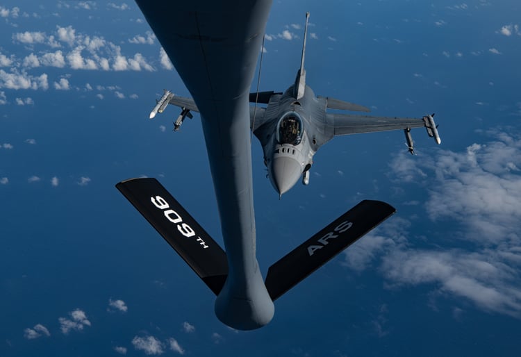 Best wallpaper and background, picture, video, news, Military, Aircraft, Jet Aircraft, Jet Fighter, F-14 Tomcat, F-15 Strike Eagle, F/A-18 Super Hornet, C-130 Hercules, Airborne, F-22 Raptor, AWACS, Military picture, Military video, Aviation, Boeing, Airb