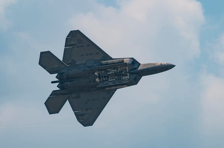 Best wallpaper and background, picture, video, news, Military, Aircraft, Jet Aircraft, Jet Fighter, F-14 Tomcat, F-15 Strike Eagle, F/A-18 Super Hornet, C-130 Hercules, Airborne, F-22 Raptor, AWACS, Military picture, Military video, Aviation, Boeing, Airb