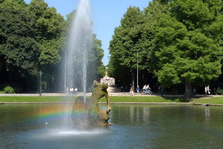 Dusseldorf Hofgarten Audio Guide - Germany