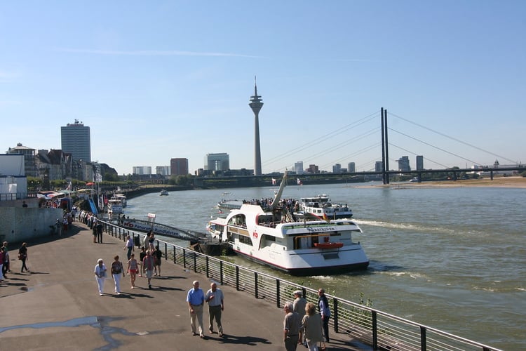 Dusseldorf Rheinuferpromenade  Audio Guide - Germany