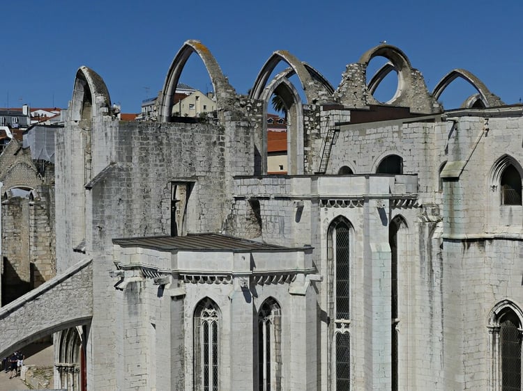 Lisbon Carmo Archaeological Museum Audio Guide - Portugal 1