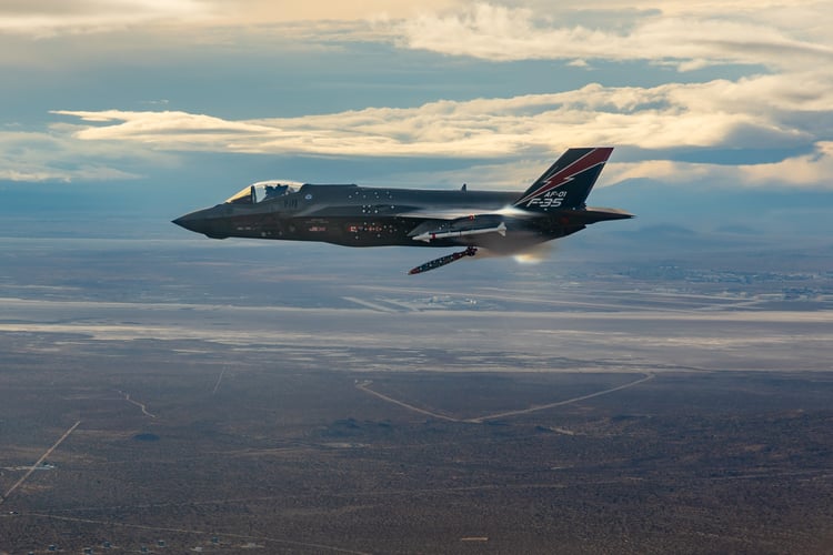 Best wallpaper and background, picture, video, news, Military, Aircraft, Jet Aircraft, Jet Fighter, F-14 Tomcat, F-15 Strike Eagle, F/A-18 Super Hornet, C-130 Hercules, Airborne, F-22 Raptor, AWACS, Military picture, Military video, Aviation, Boeing, Airb